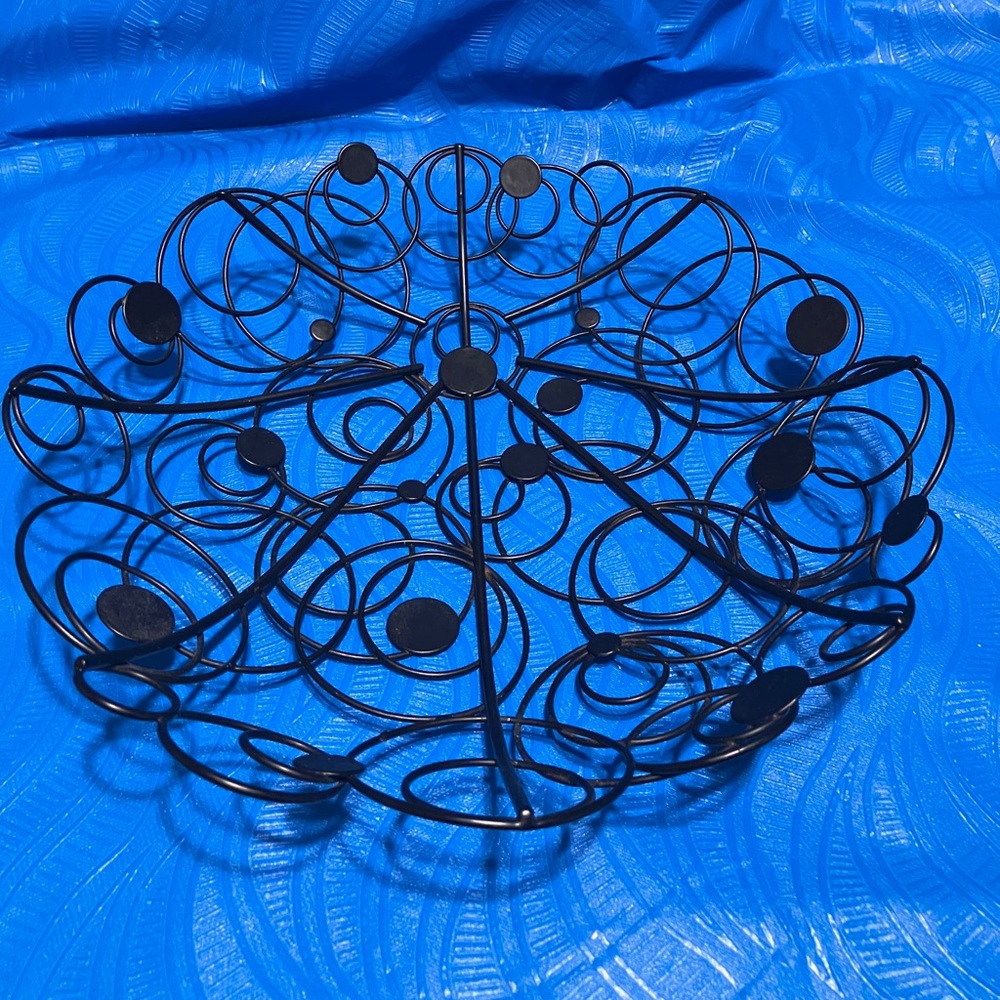 Black Metal Decorative Wire Fruit Bowl